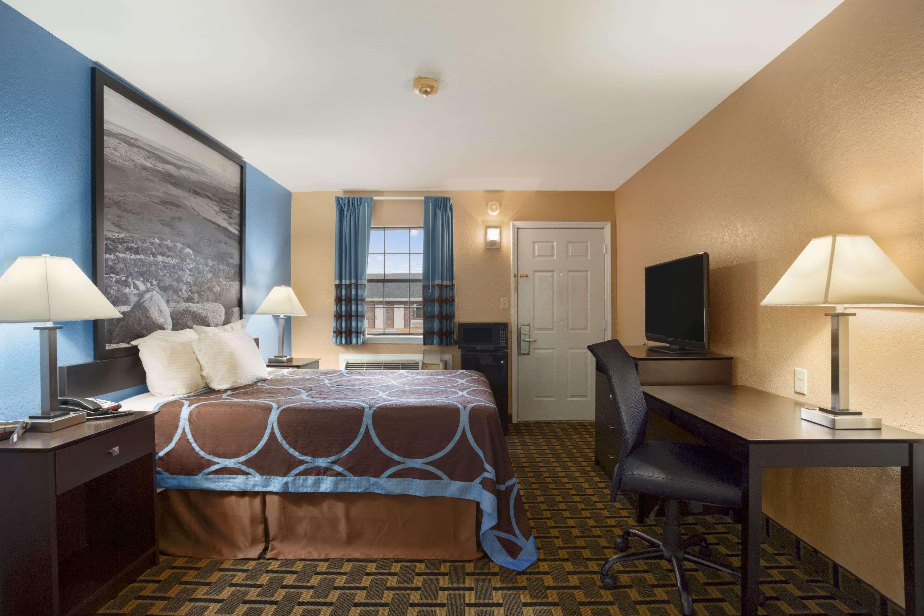 Motel Super 8 By Wyndham 2*