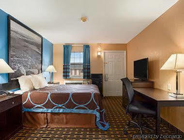 Super 8 By Wyndham Motel Henryetta